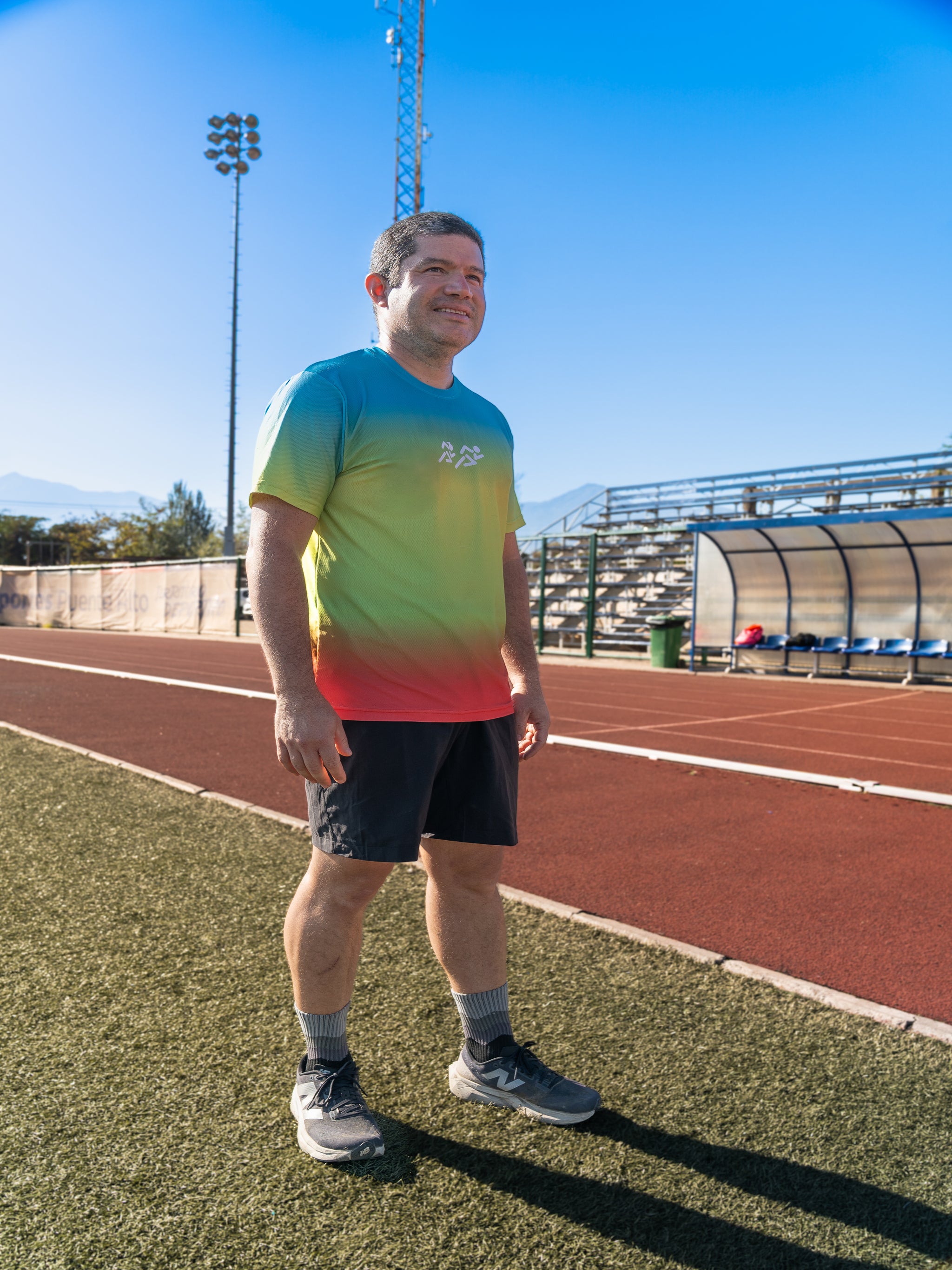 Polera Deportiva de Hombre - Multicolor